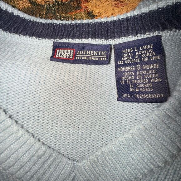 Men’s Vintage Large v-neck Faded Glory striped Fall Winter sweater - Picture 6 of 6